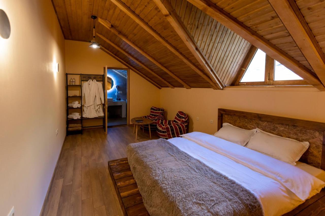 Graf Kazbegi Hotel Exterior photo
