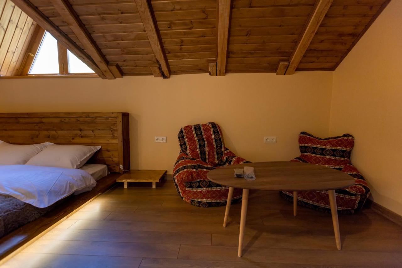 Graf Kazbegi Hotel Exterior photo