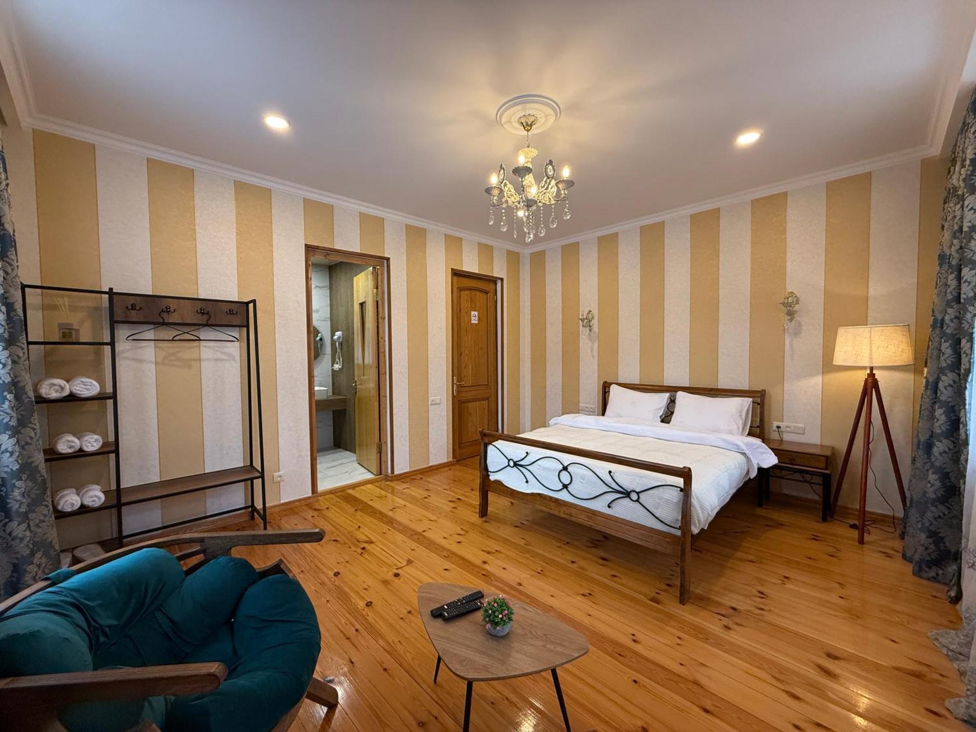 Graf Kazbegi Hotel Exterior photo